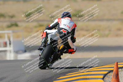 media/Oct-08-2022-SoCal Trackdays (Sat) [[1fc3beec89]]/Turn 11 Backside (1145am)/